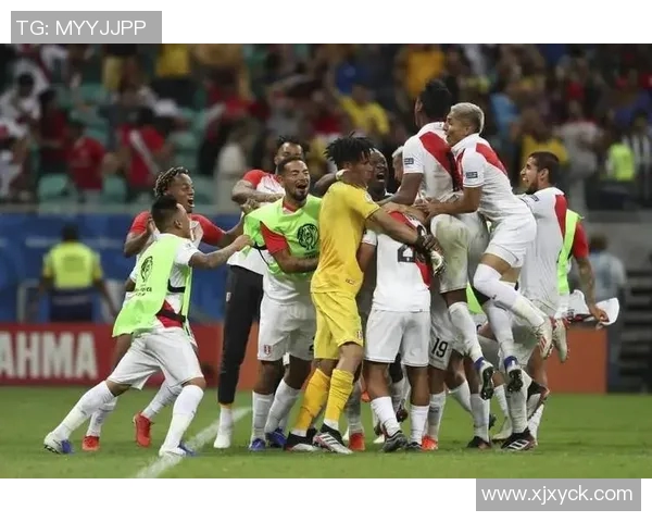 10月4日秘鲁与智利激战成平局比分揭晓精彩赛事回顾 10月4日秘鲁与智利激战成平局比分揭晓精彩赛事回顾