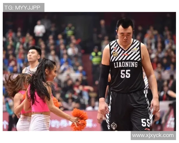 深圳篮球队以82分领跑世界锦标赛积分榜展现强大实力 深圳篮球队以82分领跑世界锦标赛积分榜展现强大实力